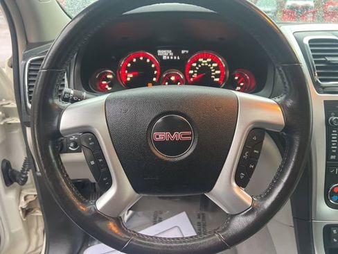 Used 2009 GMC Acadia SLT w/ Technology Package FWD image 26