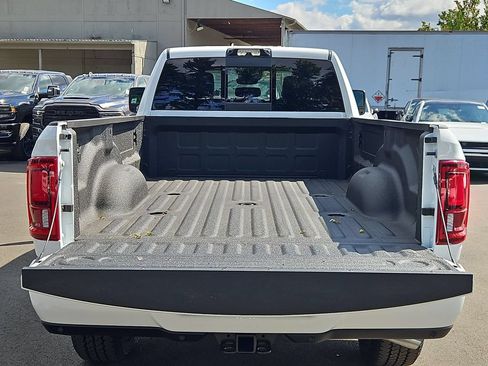 New 2026 RAM 3500 Laramie AWD/4WD image 10