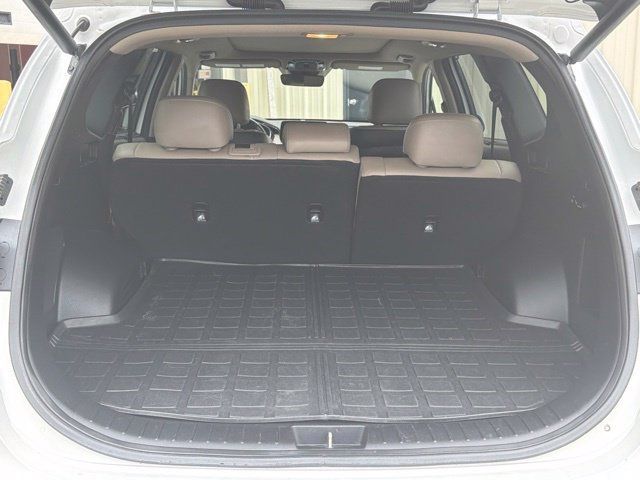 Certified 2023 Hyundai Santa Fe SEL w/ Premium Package FWD image 11