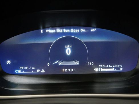 Used 2020 Lincoln Nautilus Reserve w/ Equipment Group 201A image 16