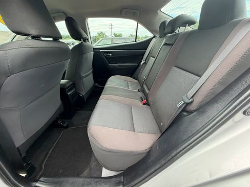 Used 2017 Toyota Corolla LE FWD image 12