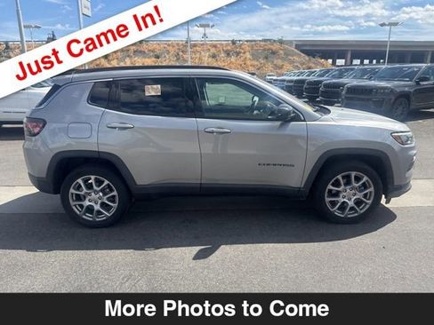 Certified 2022 Jeep Compass Latitude w/ Sun and Sound Group image 7