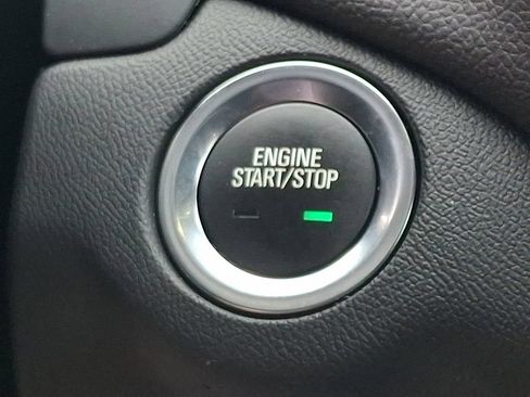 Used 2023 Chevrolet Equinox LT FWD image 22