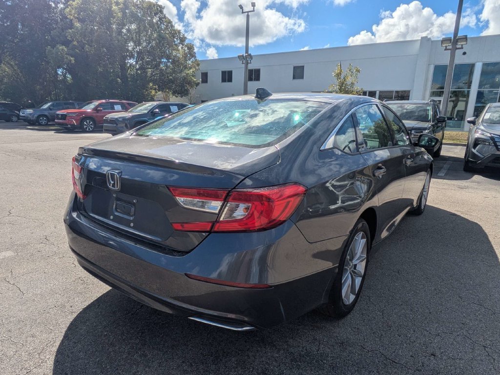 Certified 2022 Honda Accord LX image 3