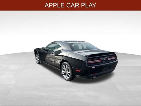 Used 2021 Dodge Challenger SXT image 5