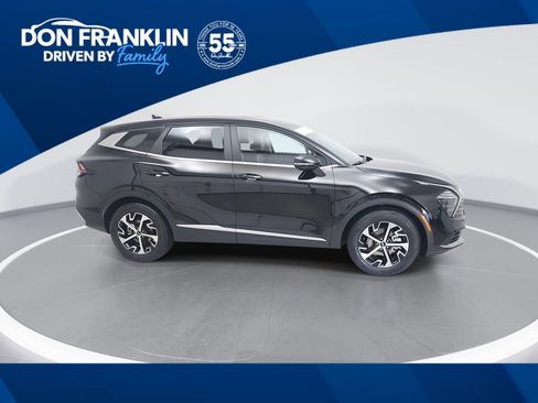 Used 2025 Kia Sportage EX FWD image 1