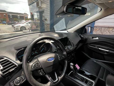 Used 2019 Ford Escape Titanium AWD/4WD image 18