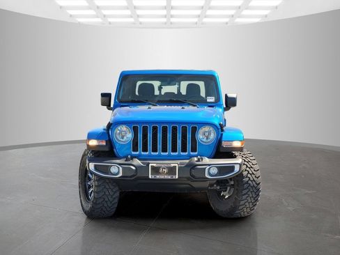 Used 2021 Jeep Gladiator Overland AWD/4WD image 2