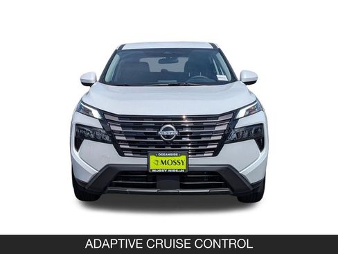 New 2026 Nissan Rogue SV FWD image 2