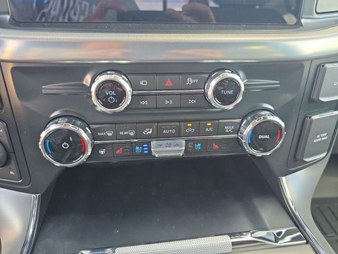 New 2025 Ford F150 Lariat w/ Equipment Group 501A Mid image 17