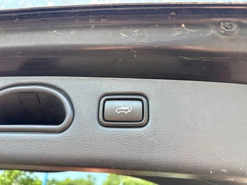 Used 2019 Hyundai Tucson Ultimate w/ Cargo Package AWD/4WD image 18