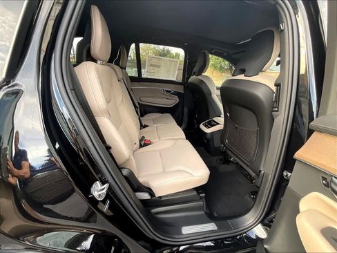 New 2026 Volvo XC90 B5 Plus w/ Protection Package Premier AWD/4WD image 27
