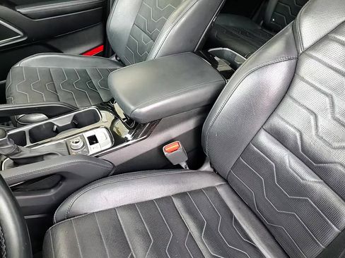 Used 2020 Kia Telluride SX w/ SX Prestige Package image 19