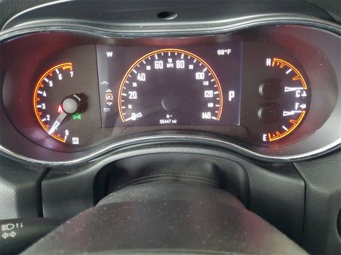 Used 2015 Dodge Durango SXT image 16