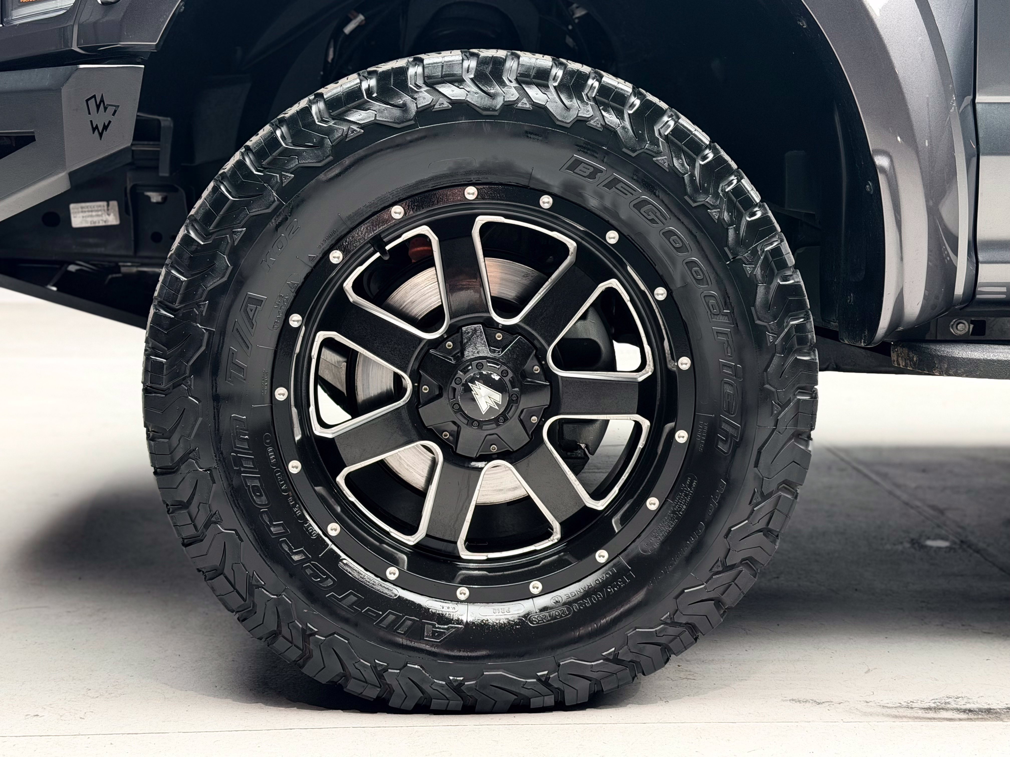 Used 2020 Ford F150 Raptor w/ Equipment Group 802A Luxury AWD/4WD image 32