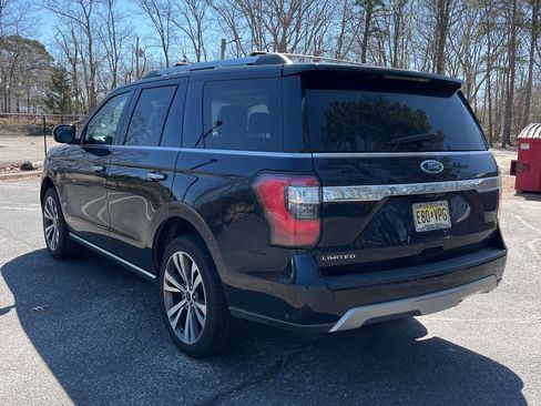 Used 2021 Ford Expedition Limited image 4