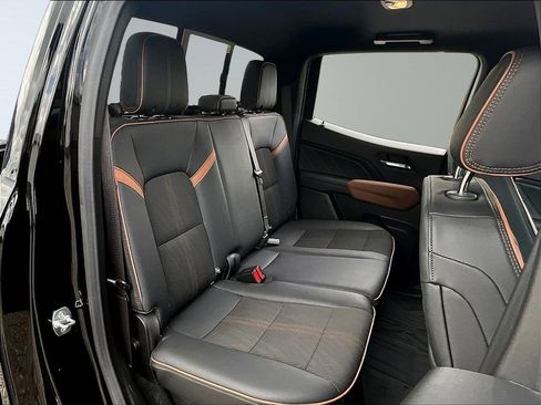 Used 2024 GMC Canyon AT4 w/ Technology Package AWD/4WD image 28