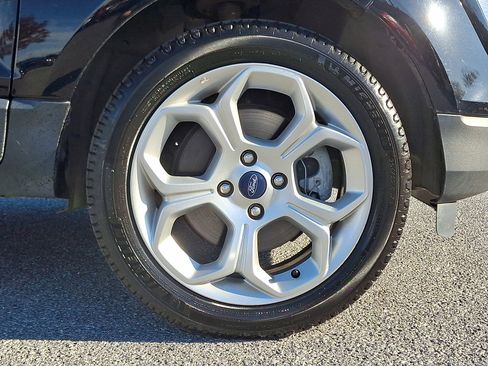 Used 2021 Ford EcoSport SE w/ SE Convenience Package image 8