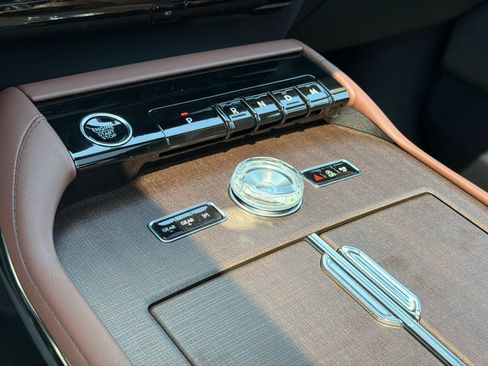 New 2027 Lincoln Navigator L Reserve AWD/4WD image 30