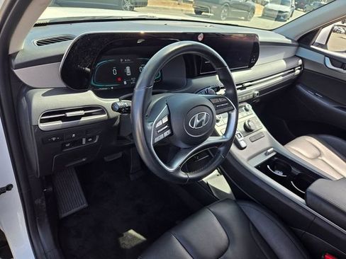 Used 2024 Hyundai Palisade SEL FWD image 8