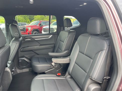 Used 2024 GMC Acadia Elevation w/ Luxury Package AWD/4WD image 21