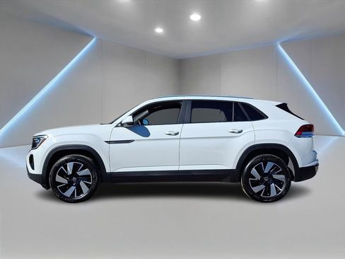 Used 2024 Volkswagen Atlas Cross Sport SE image 4