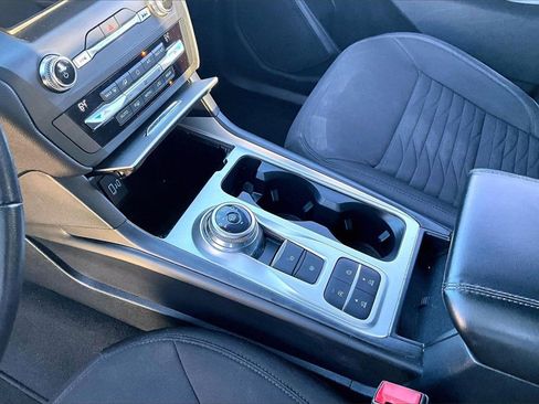 Used 2020 Ford Explorer XLT image 14