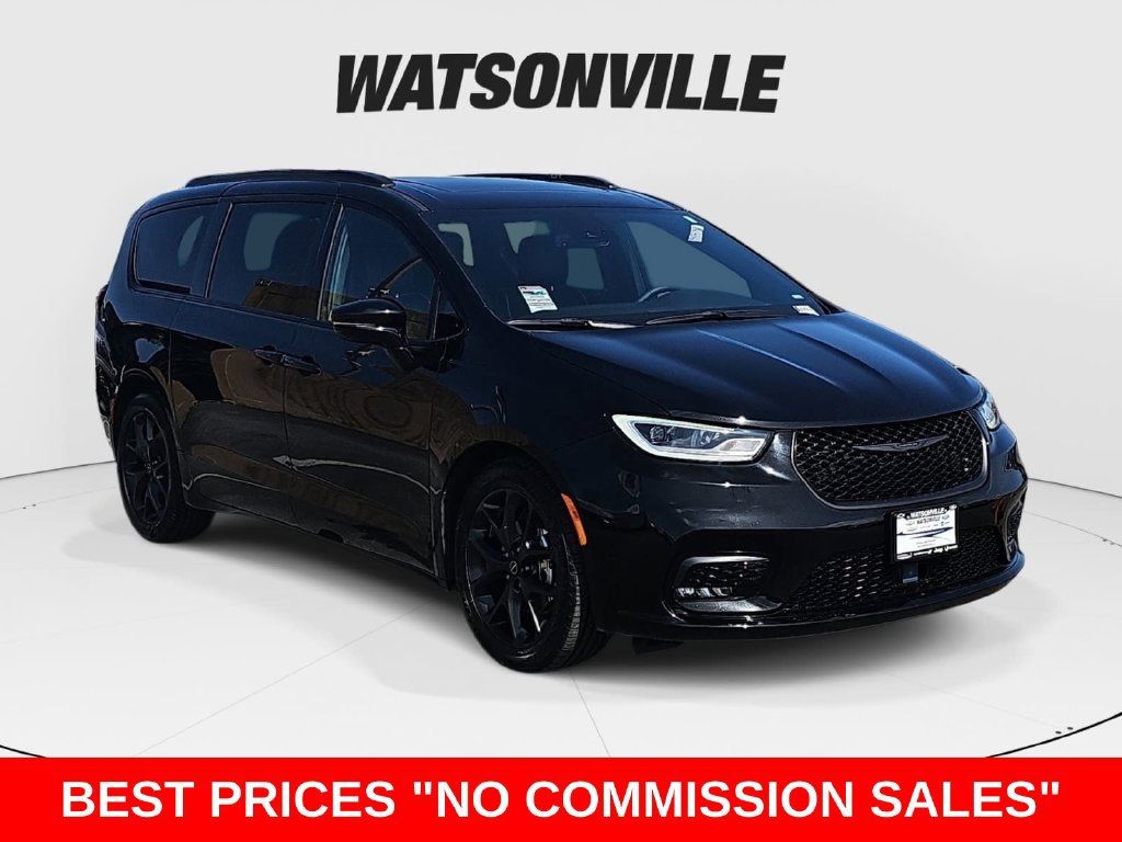 Used 2026 Chrysler Pacifica Limited w/ S Appearance Package FWD 360° Tour