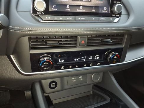 New 2026 Nissan Rogue SV FWD image 13