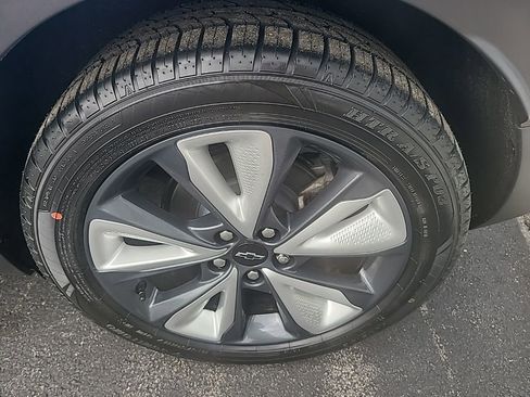 Certified 2023 Chevrolet Bolt EUV LT w/ Convenience Package image 12