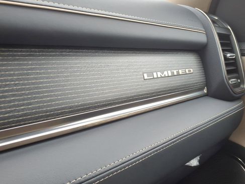 Used 2019 RAM 1500 Limited AWD/4WD image 31