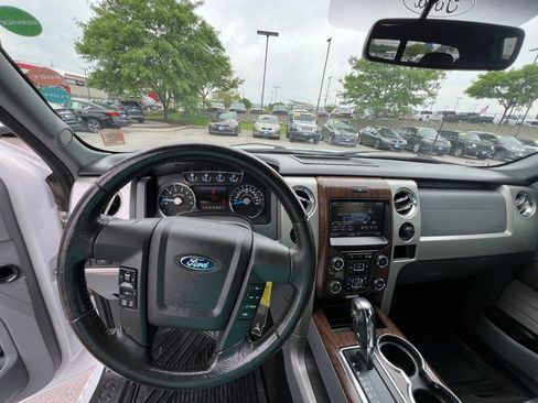 Used 2014 Ford F150 Lariat w/ Lariat Chrome Package AWD/4WD image 33
