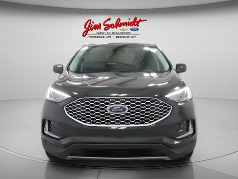 Used 2024 Ford Edge SEL w/ Convenience Package AWD/4WD image 3