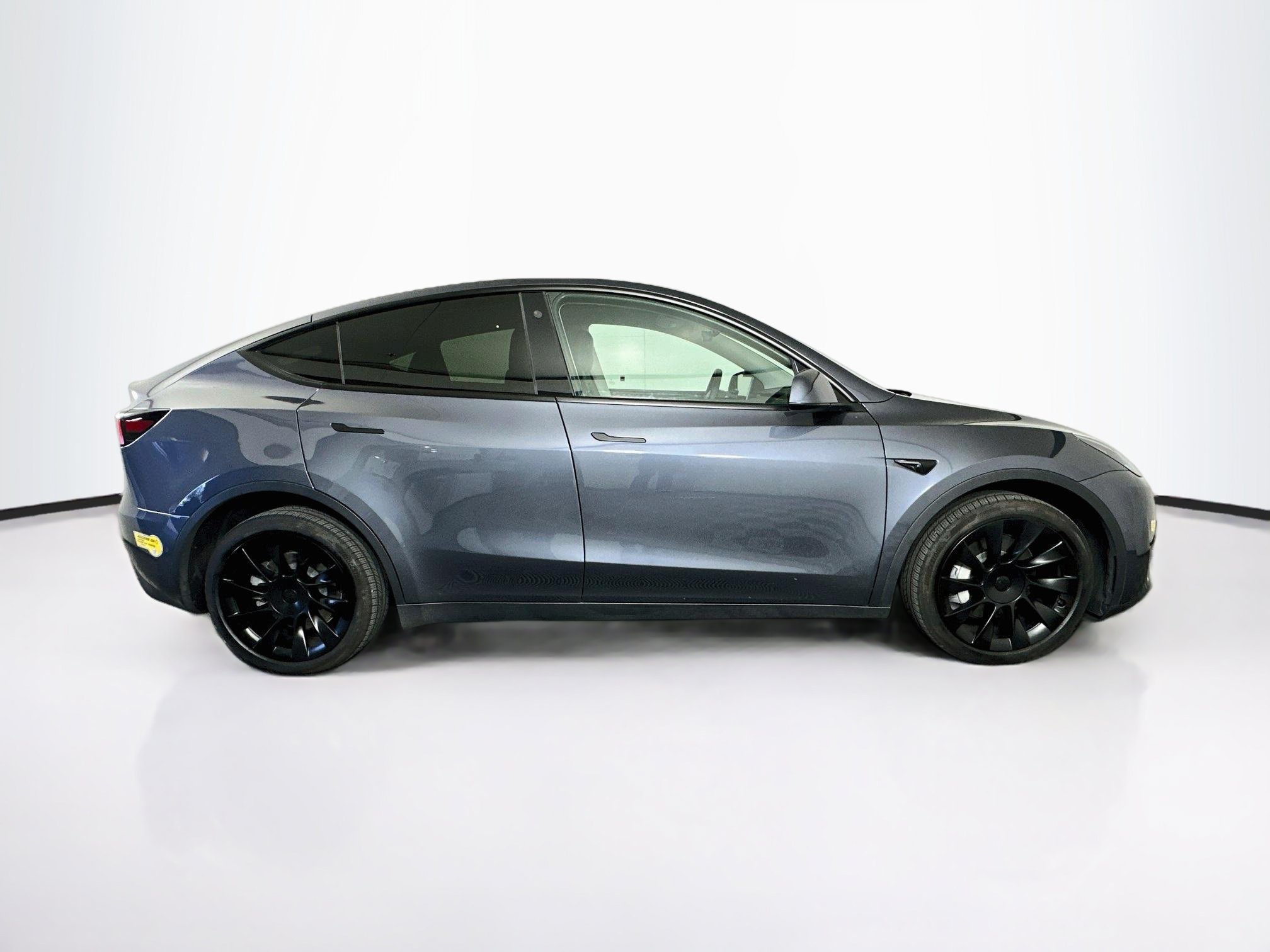Used 2022 Tesla Model Y Long Range AWD/4WD image 10