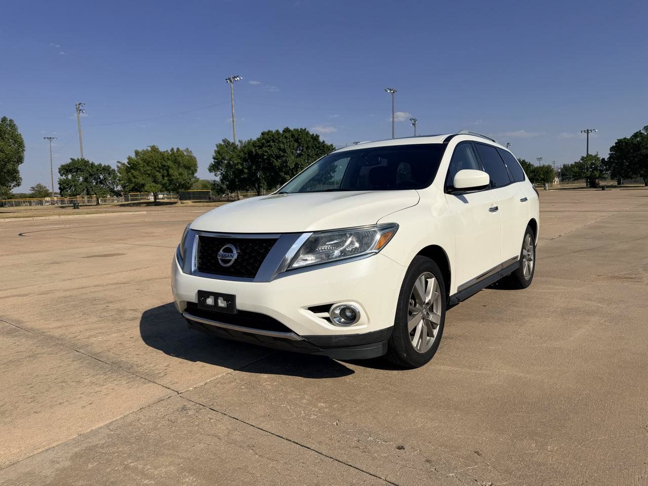 Used 2016 Nissan Pathfinder Platinum AWD/4WD image 5