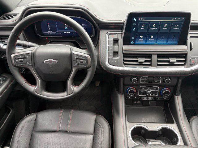 Used 2024 Chevrolet Suburban RST w/ Luxury Package AWD/4WD image 3