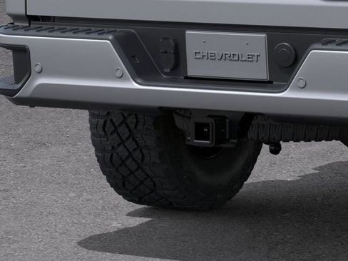New 2026 Chevrolet Silverado 2500 ZR2 AWD/4WD image 14
