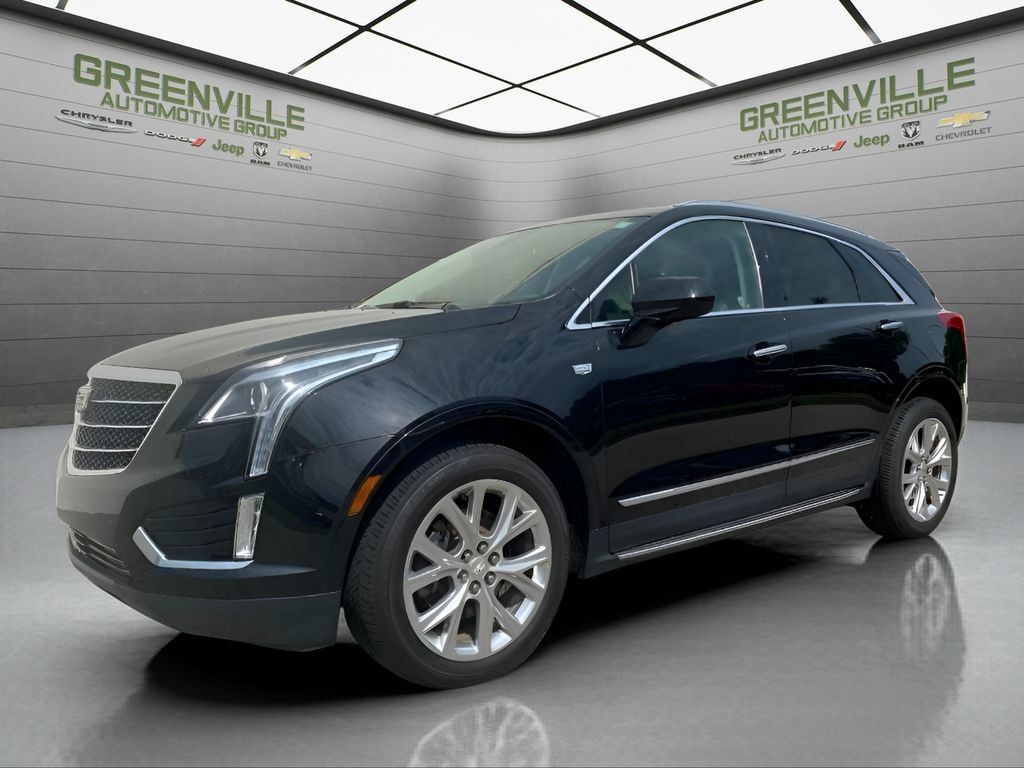 Used 2018 Cadillac XT5 Luxury w/ LPO, Sport Package FWD image 1