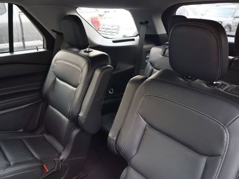Used 2023 Ford Explorer XLT w/ Equipment Group 202A AWD/4WD image 12