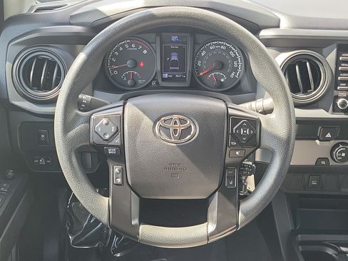 Used 2022 Toyota Tacoma SR w/ SR Convenience Package RWD image 18
