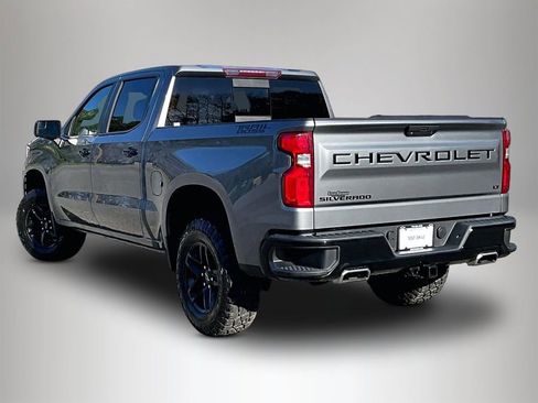 Certified 2021 Chevrolet Silverado 1500 LT Trail Boss w/ Convenience Package II image 9
