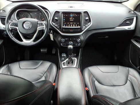 Used 2014 Jeep Cherokee Trailhawk w/ Leather Interior Group image 13