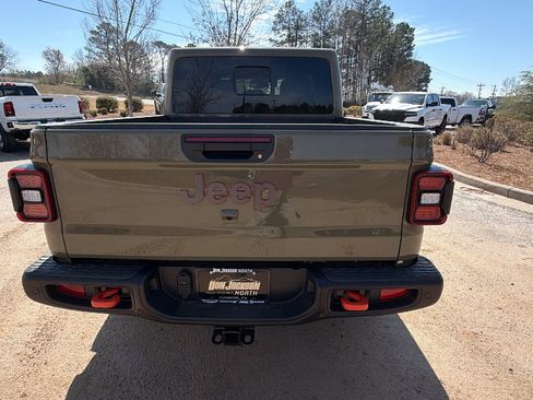 New 2026 Jeep Gladiator Mojave image 9