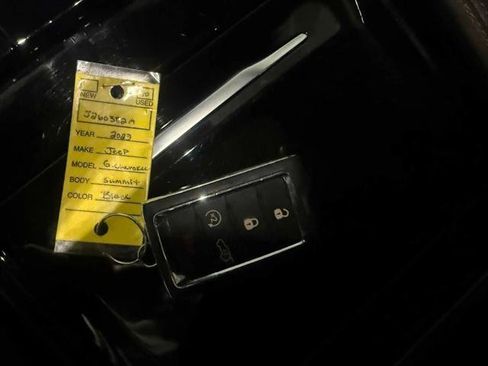 Certified 2023 Jeep Grand Cherokee Summit image 39