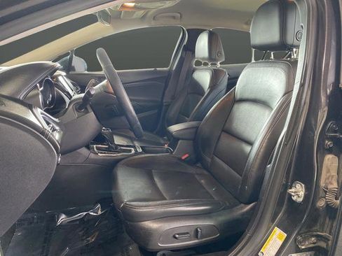 Used 2017 Chevrolet Cruze Premier image 4
