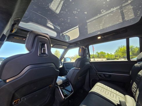 Used 2023 Rivian R1S Adventure AWD/4WD image 10