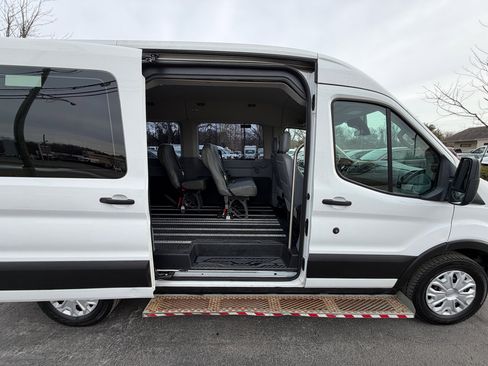 Used 2019 Ford Transit 150 XL image 26