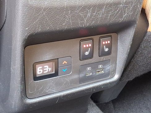 Used 2022 Nissan Rogue Platinum w/ Head-Up Display Package image 11