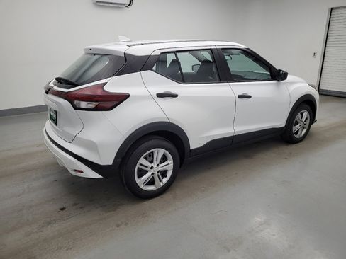 Used 2024 Nissan Kicks S FWD image 10