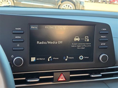 Used 2025 Hyundai Elantra Sport image 15